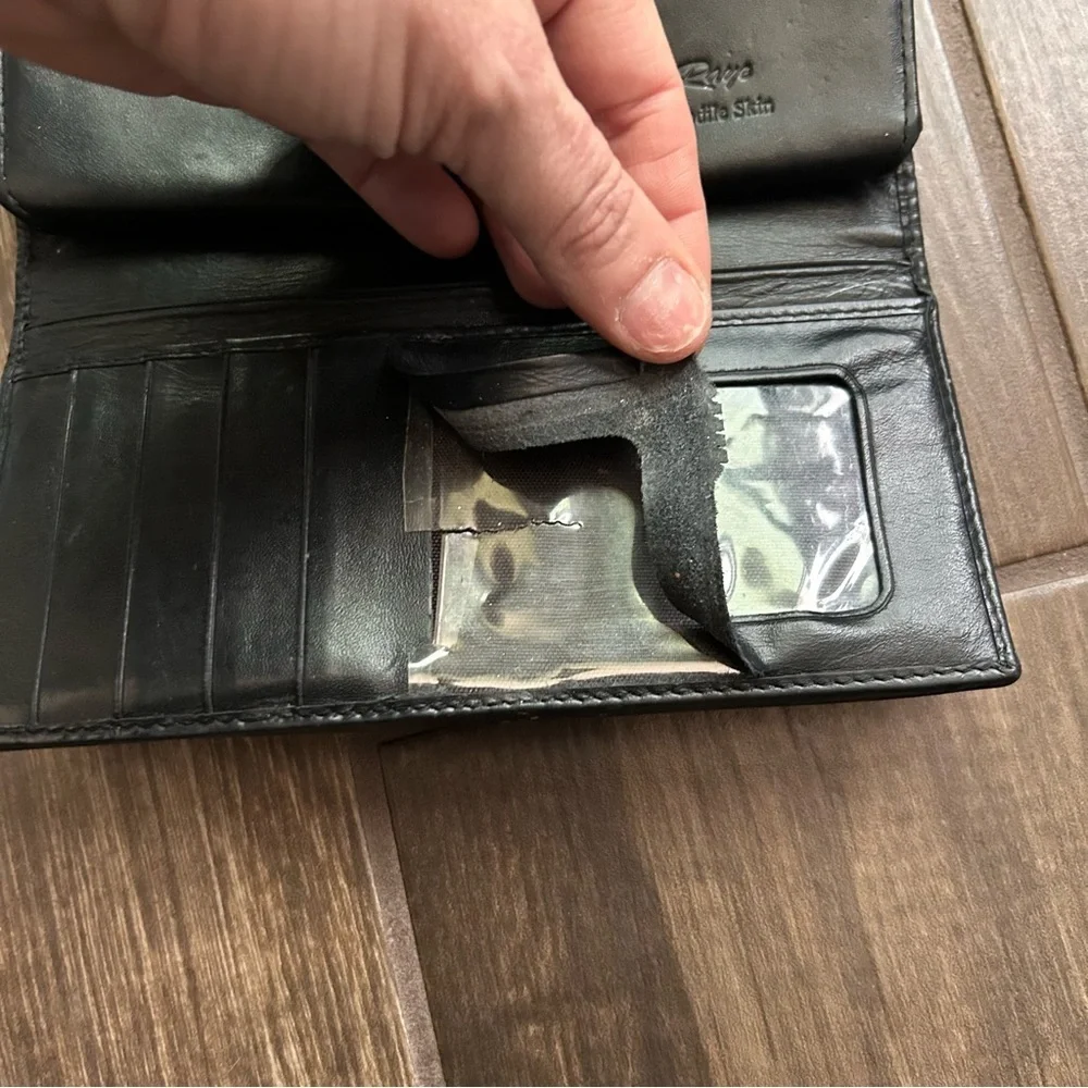 VTG Nina Raye Genuine Crocodile Skin Wallet in Brown